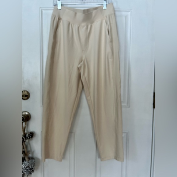 Old Navy Pants - Old Navy Women's Tan Leggings